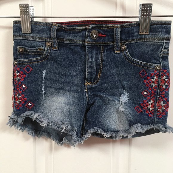 Jordache Raw Hem Denim shorts, Embroidered Distressed - size 6 - Picture 1 of 8